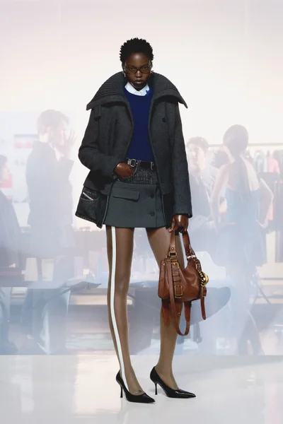 Look 10